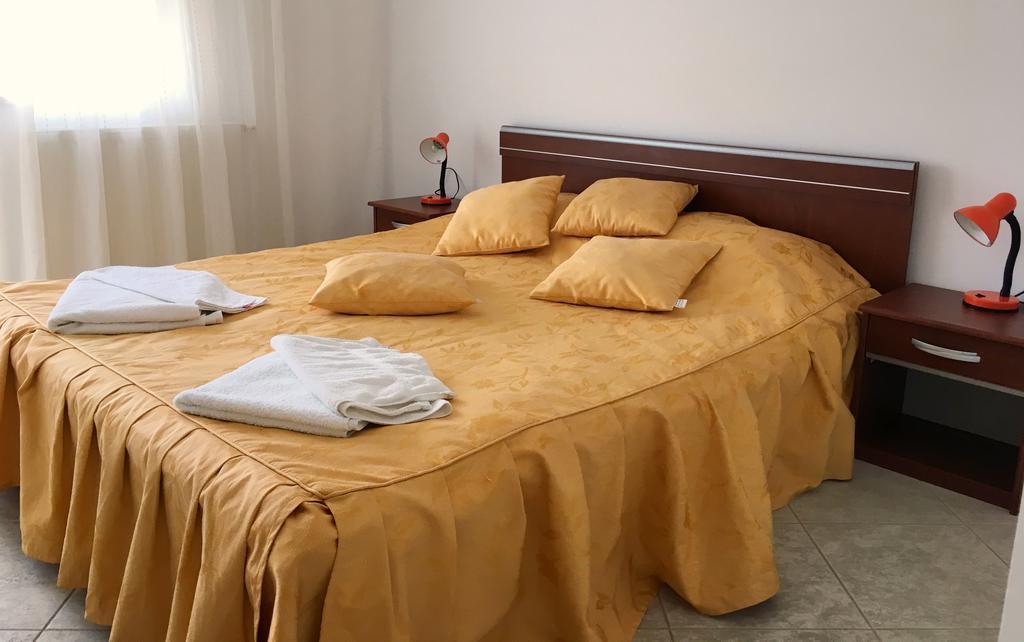 Club Topaz Apartments Neptun Extérieur photo