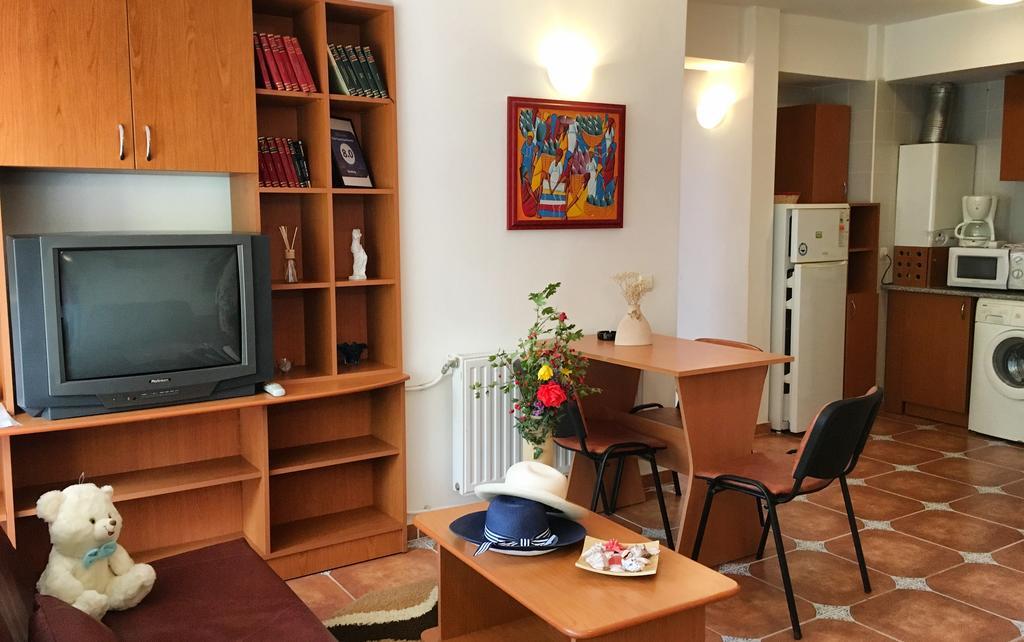Club Topaz Apartments Neptun Extérieur photo