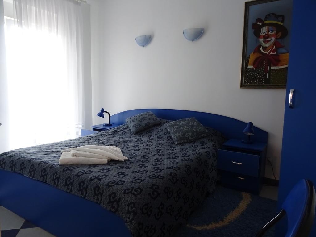 Club Topaz Apartments Neptun Extérieur photo