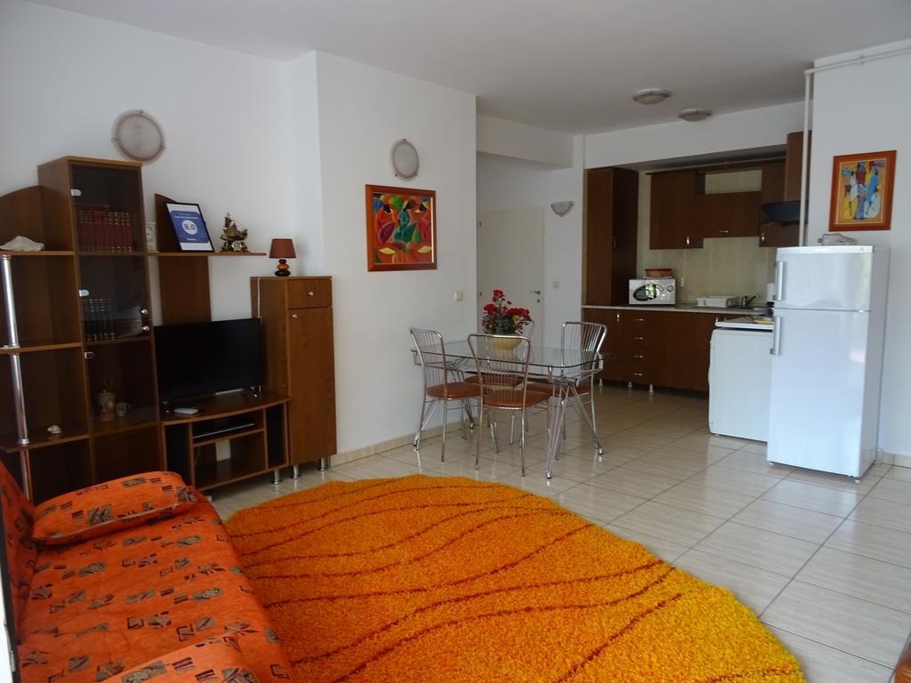 Club Topaz Apartments Neptun Extérieur photo